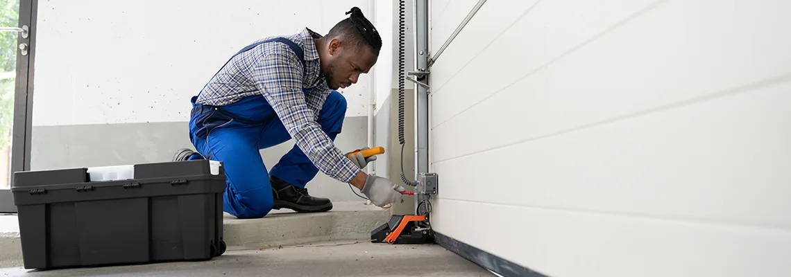 Repair Garage Door Not Closing But Light Flashing in Park Ridge, IL